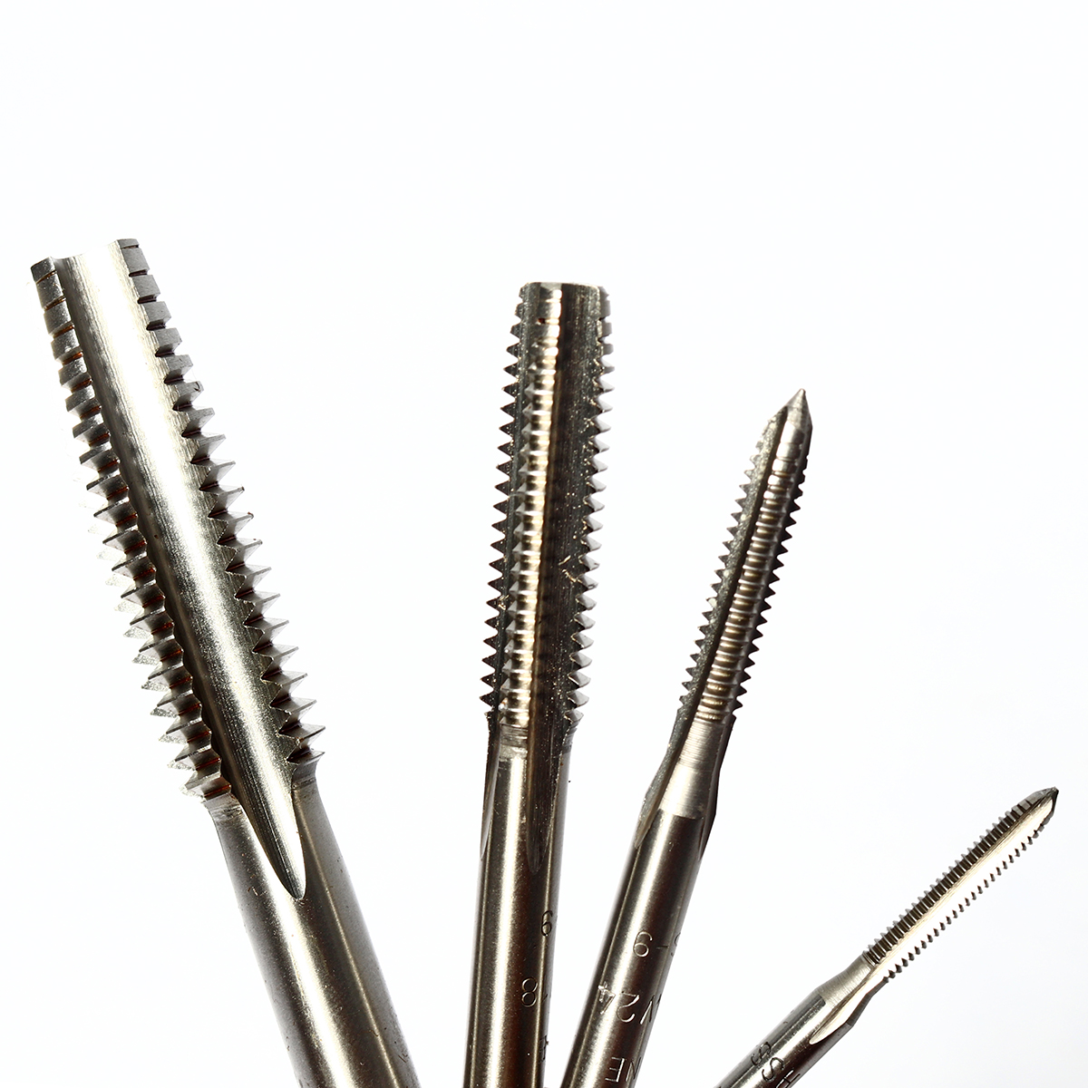 ดอกต๊าป พิเศษ SKH-9 DAIICHI รุ่น BSW1/8X40 ราคา ฿128.4
