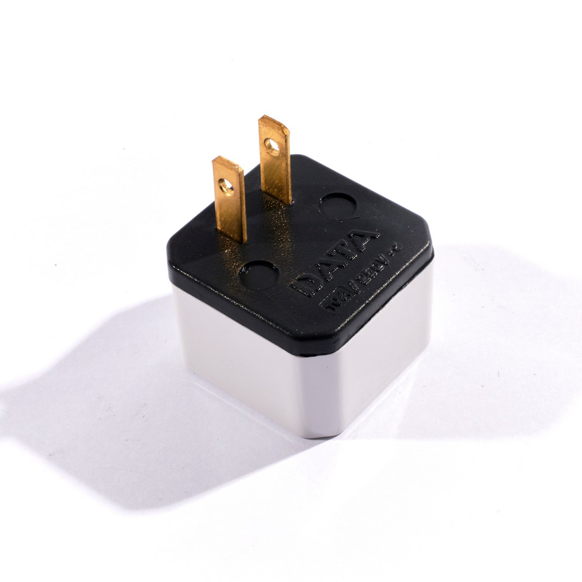 ช่อง(เหลี่ยม)สีขาวดำ DATA รุ่น ADAPTER UNIVERSAL 1 รูปที่ 2