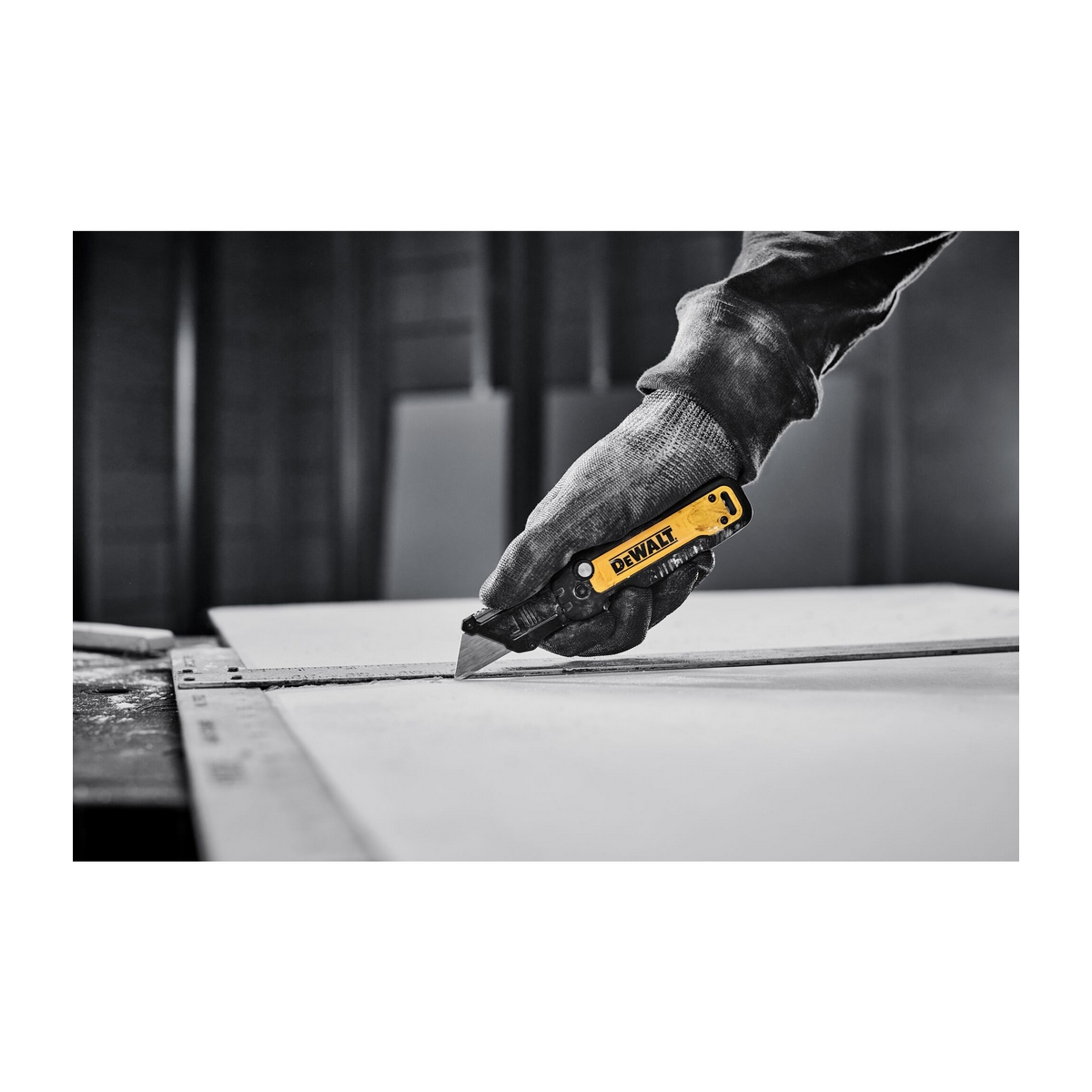 มีดพับอเนกประสงค์แบบพับ 3.0 DEWALT รุ่น DWHT10991 รูปที่ 5