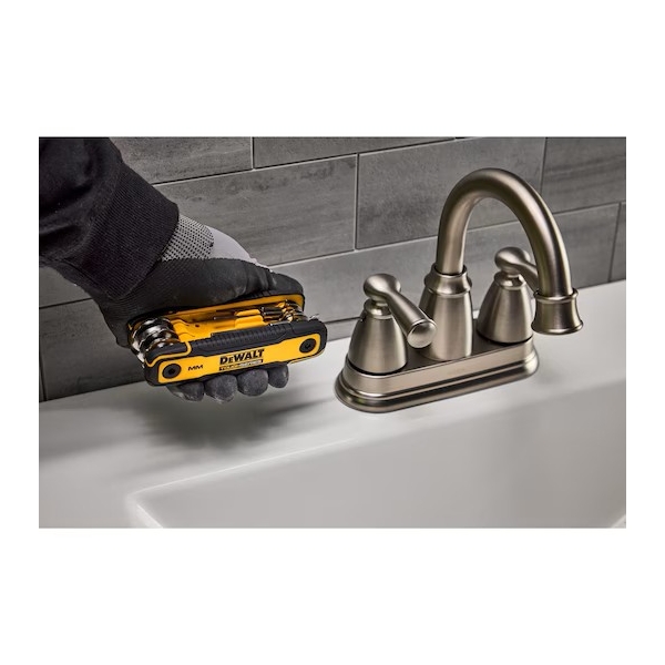 ประแจแอล6เหลี่ยม พับ-ล็อคได้ ขนาด 1.5-8 มม. DEWALT รุ่น DWHT70267 ราคา ฿474