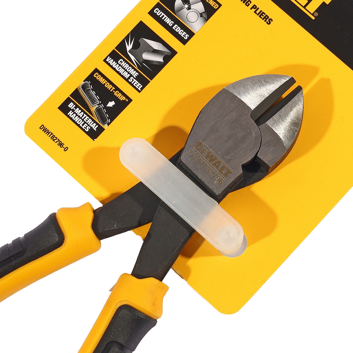 คีมตัด ขนาด 160 มม. DEWALT รุ่น DWHT82796-0 ราคา ฿357