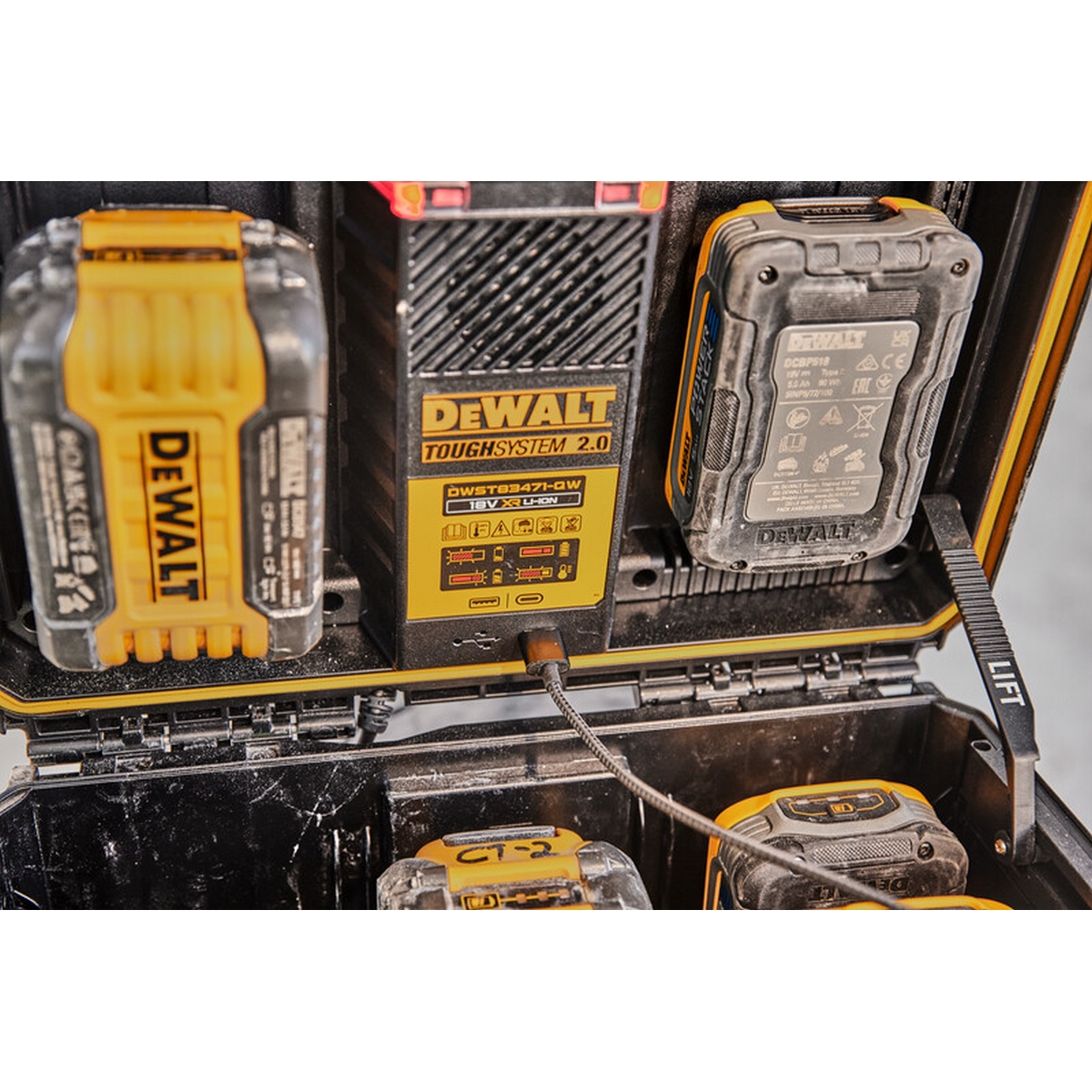 กล่องเก็บชาร์ตแบตเตอรี่ TOUGHSYSTEM2.0 DEWALT รุ่น DWST83471-QW รูปที่ 5