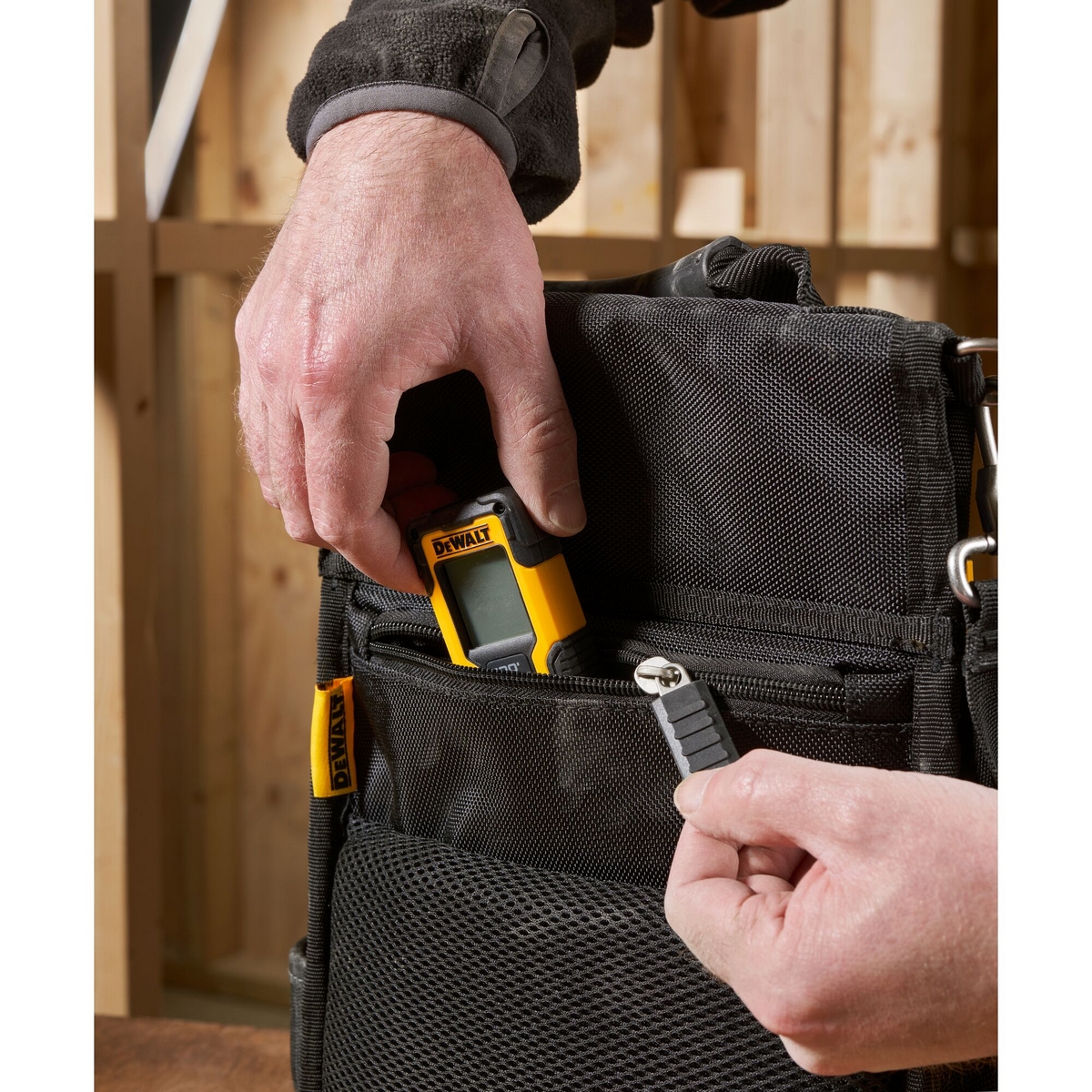 กระเป๋าสะพายข้าง TSTAK 83541 DEWALT รุ่น DWST83541-1 รูปที่ 5