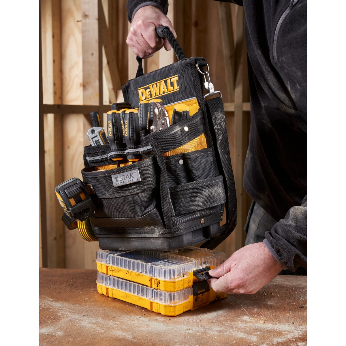กระเป๋าสะพายข้าง TSTAK 83541 DEWALT รุ่น DWST83541-1 รูปที่ 4