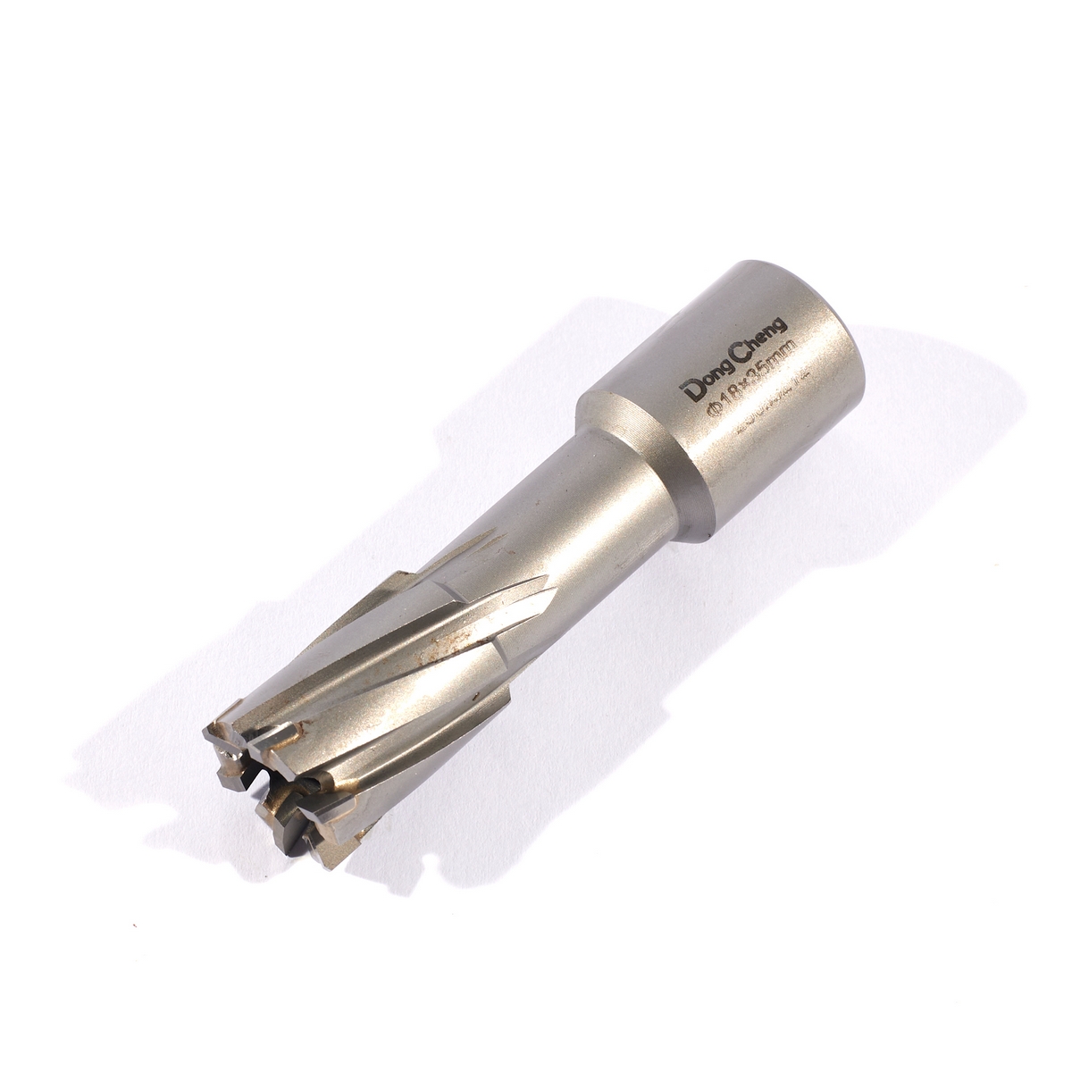 ดอกเจาะเหล็กคัตเตอร์ 18X35 มม ดอกเจ็ทบอส DONG CHENG รุ่น DA-30472000012 ราคา ฿720