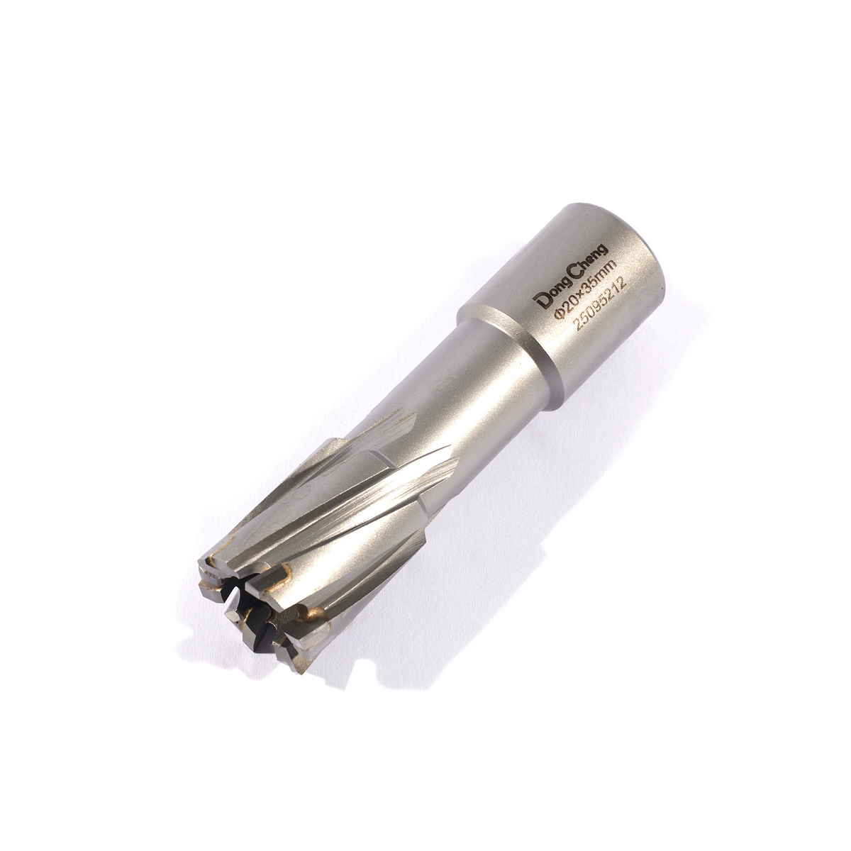 ดอกเจาะเหล็กคัตเตอร์ 20X35 มม ดอกเจ็ทบอส DONG CHENG รุ่น DA-30472000013 ราคา ฿720
