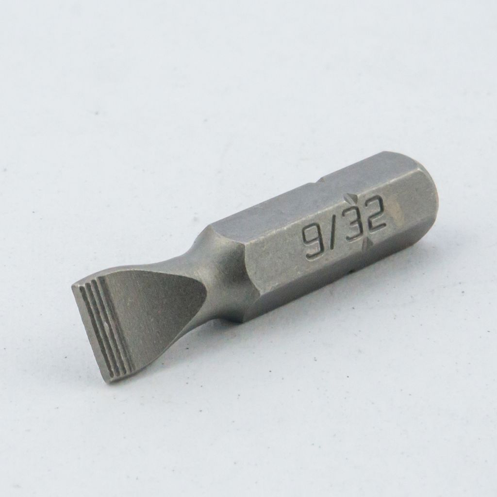 ดอกไขควง 1/4" หัวแบนขนาด 9/32" FORCE รุ่น 123309.32 ราคา ฿18