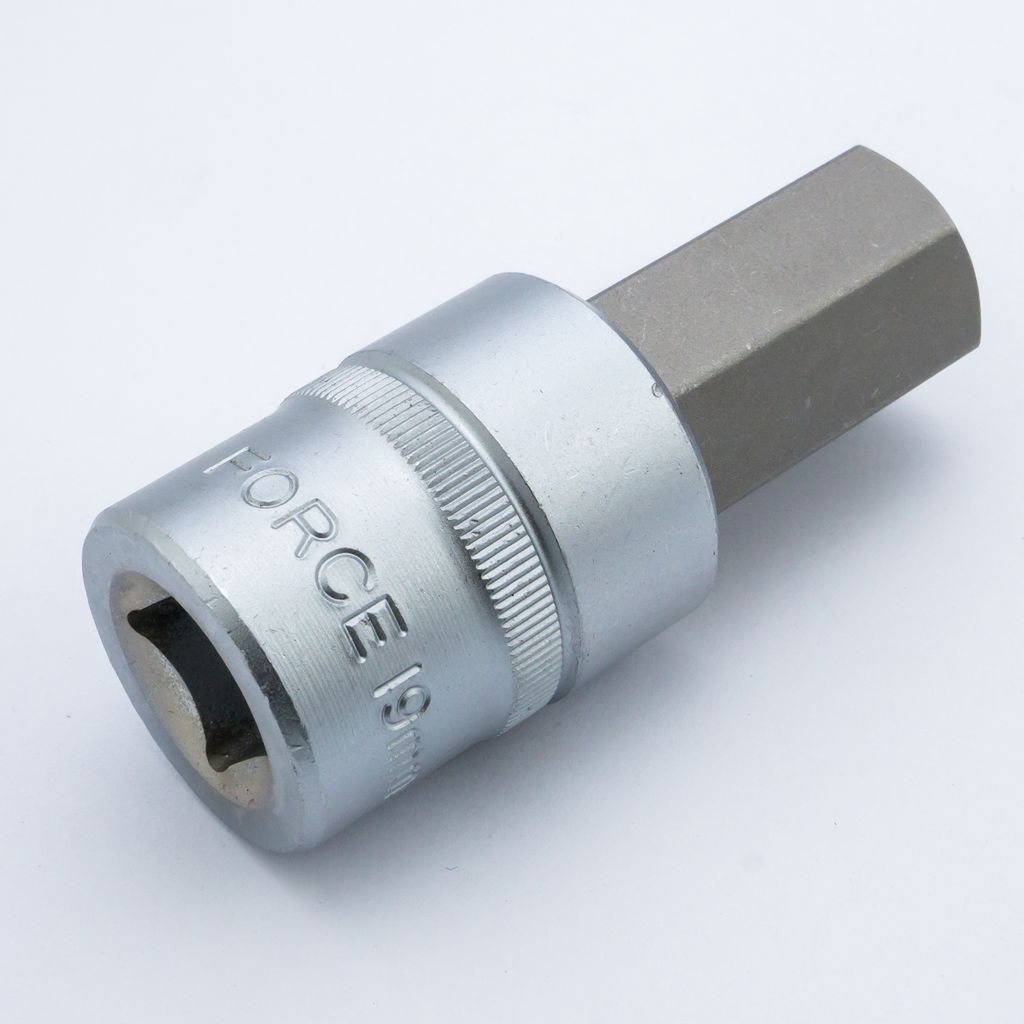 ลูกบ็อกซ์เดือย6PT1/2" L70มมNO19 FORCE รุ่น 34407019 ราคา ฿180