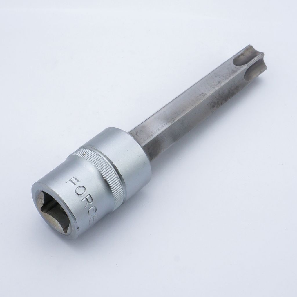 ลูกบ็อกเดือยจีบรู1/2"L120มม T70H FORCE รุ่น 34712070 ราคา ฿216