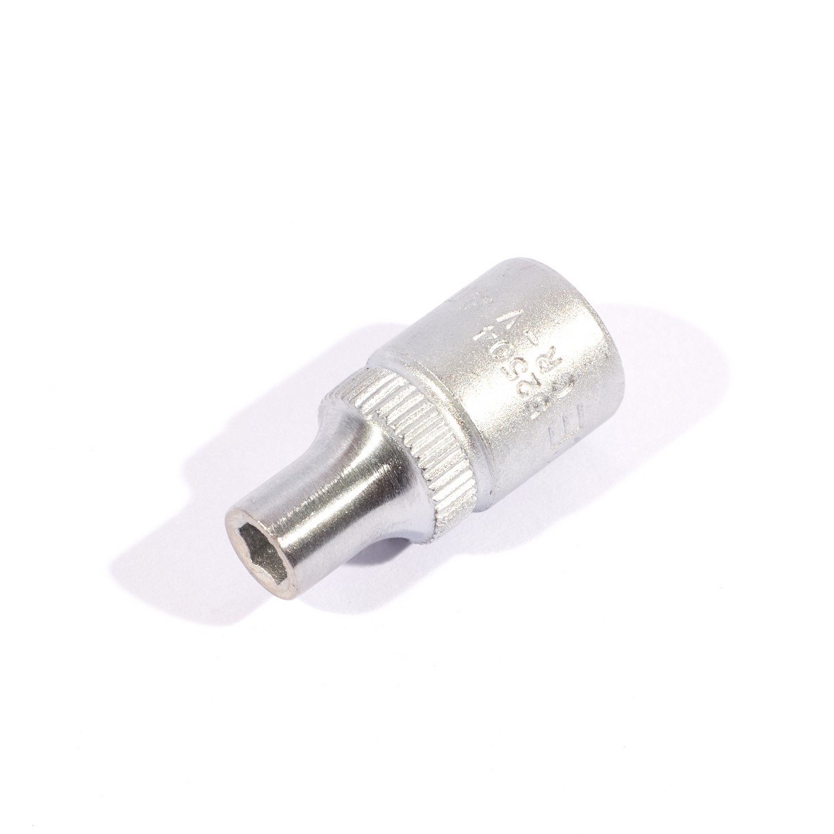 ลูกบ็อกซ์สั้น1/4" 6เหลี่ยม NO.4 FORCE รุ่น 52504 ราคา ฿18