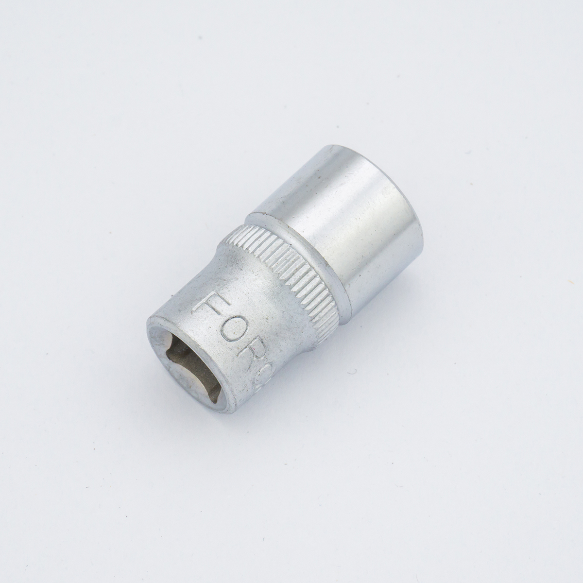 ลูกบ๊อกซ์หัวจีบ 1/4" 25MM ขนาด E12 FORCE รุ่น 52612 ราคา ฿37.2