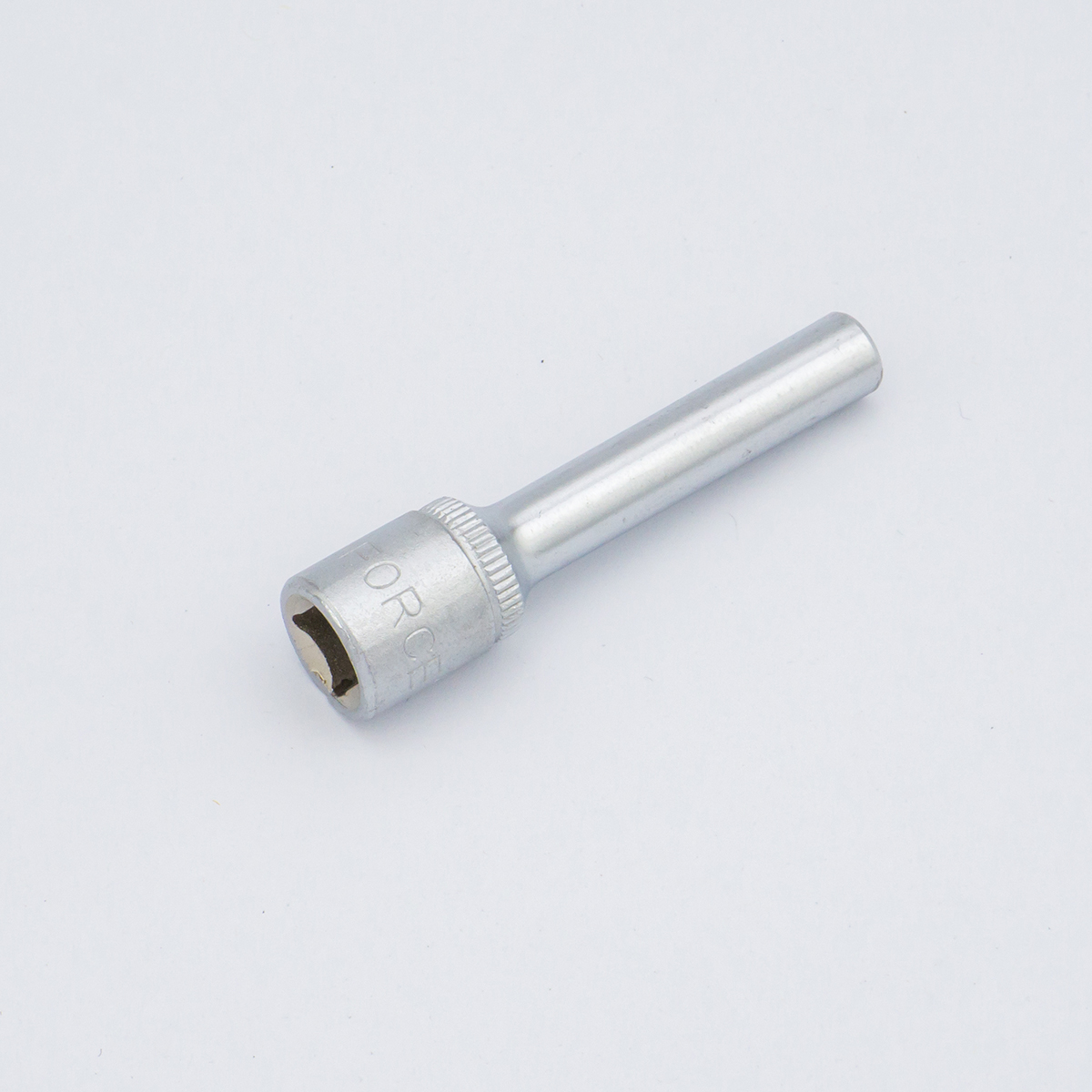 ลูกบ๊อกซ์หัวจีบ 1/4"50MM ขนาด E5 FORCE รุ่น 5265005 ราคา ฿67.2
