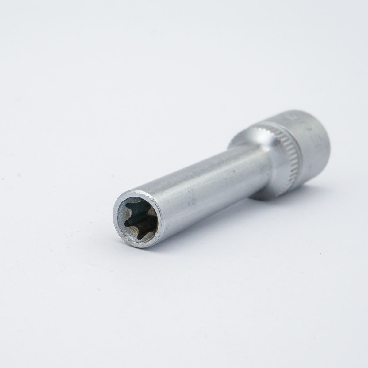 ลูกบ๊อกซ์หัวจีบ 1/4"50MM ขนาด E6 FORCE รุ่น 5265006 รูปที่ 3