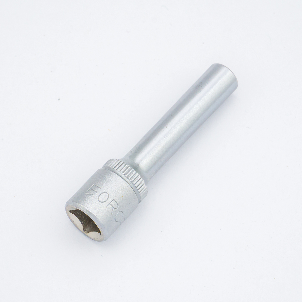 ลูกบ๊อกซ์หัวจีบ 1/4"50MM ขนาด E6 FORCE รุ่น 5265006 ราคา ฿67.2