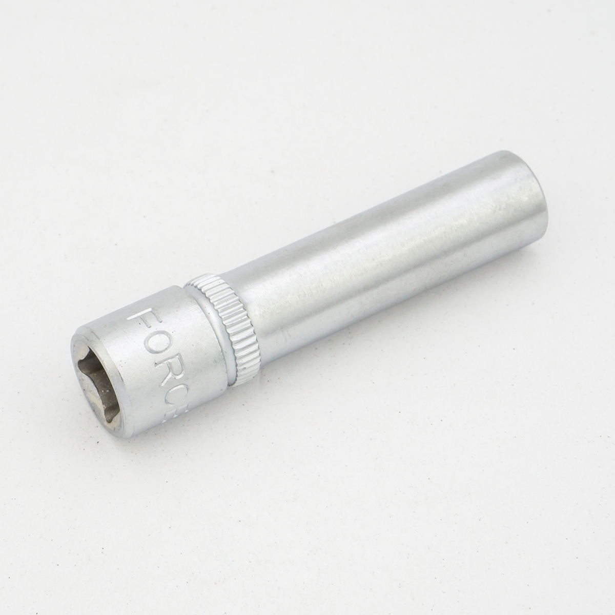 ลูกบ๊อกซ์หัวจีบ 1/4"50MM ขนาด E8 FORCE รุ่น 5265008 ราคา ฿61.2