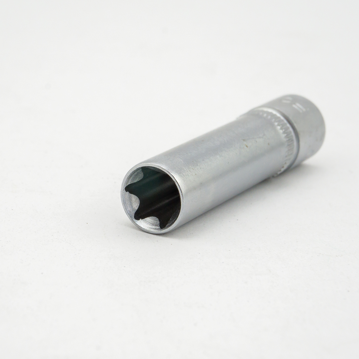 ลูกบ๊อกซ์หัวจีบ1/4"50MM ขนาด E10 FORCE รุ่น 5265010 รูปที่ 4