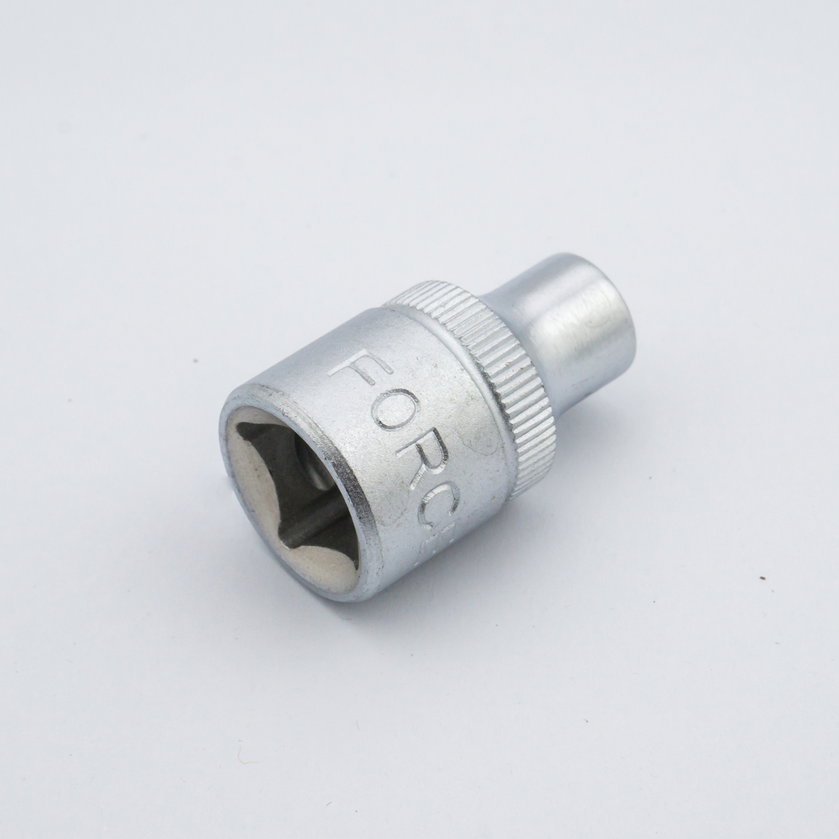 ลูกบ็อกขนาด SQ.DR. 3/8" ขนาด 1/4" FORCE รุ่น 5351.4 ราคา ฿25.2