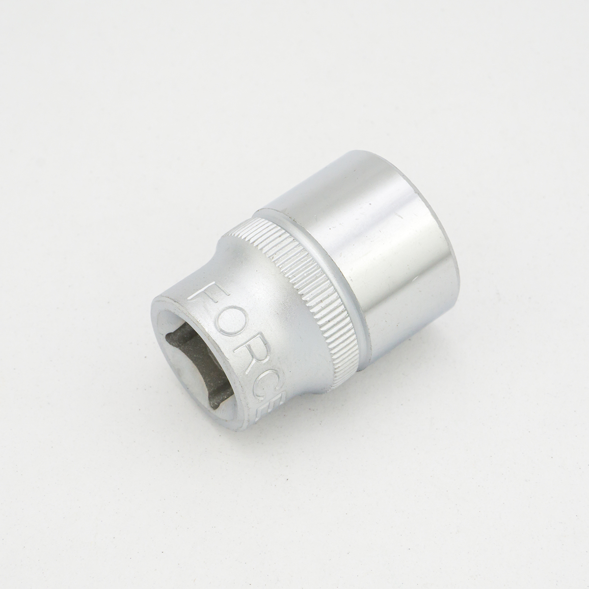 ลูกบ็อกขนาด SQ.DR. 3/8" เบอร์ 15 FORCE รุ่น 53515 ราคา ฿36