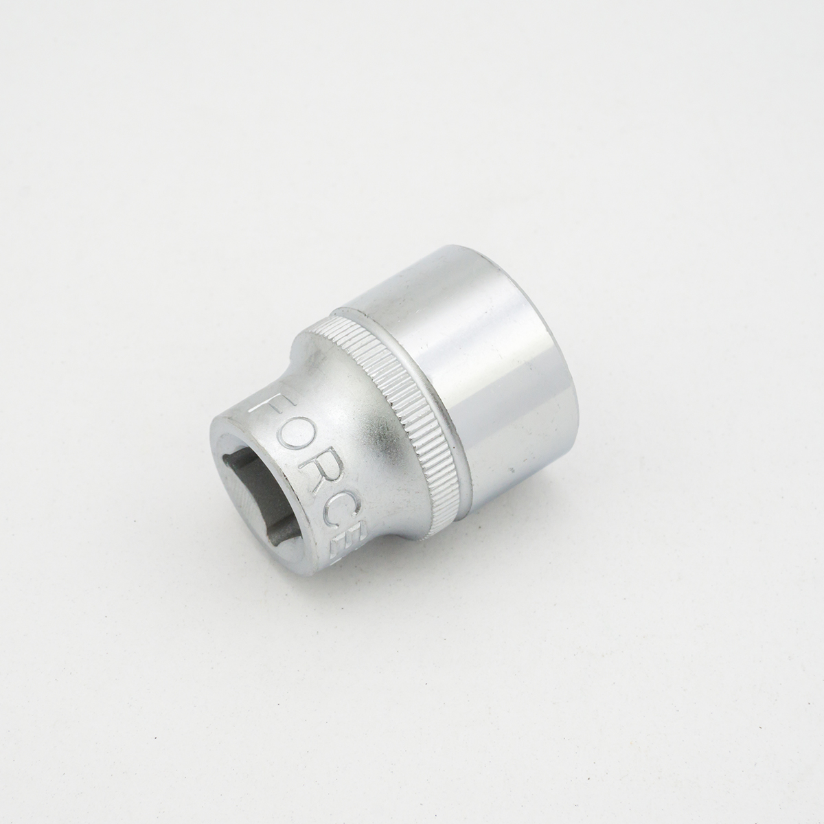 ลูกบ็อกขนาด SQ.DR. 3/8" เบอร์ 17 FORCE รุ่น 53517 ราคา ฿43.2