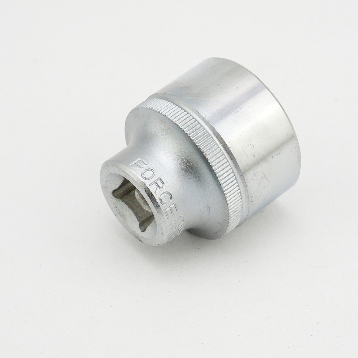 ลูกบ็อกขนาด SQ.DR. 3/8" เบอร์ 24 FORCE รุ่น 53524 ราคา ฿73.2