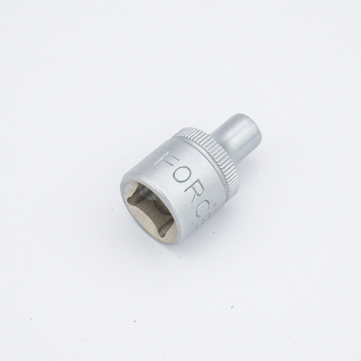 ลูกบ็อกซ์สั้น3/8” หัวจีบE6 FORCE รุ่น 53606 ราคา ฿42