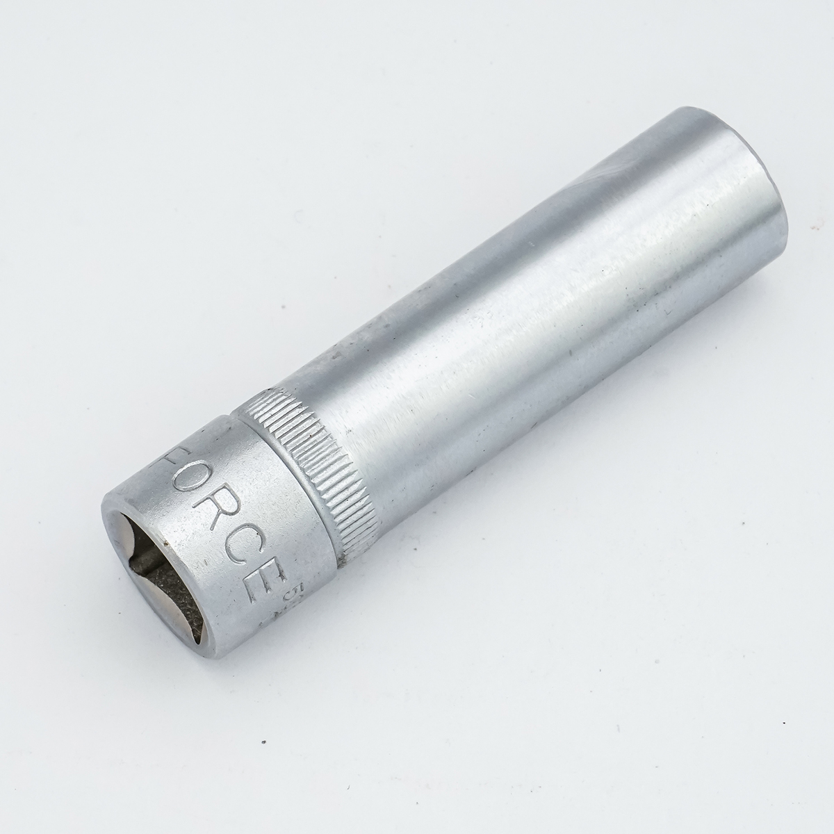 ลูกบ็อกซ์ยาว3/8” หัวจีบE11 FORCE รุ่น 5366311 ราคา ฿103.2