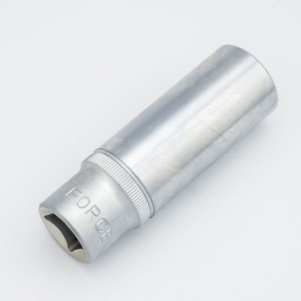 FORCE Deep Socket 6-Point 1/2" NO.18, Model 5457718 price ฿93.6