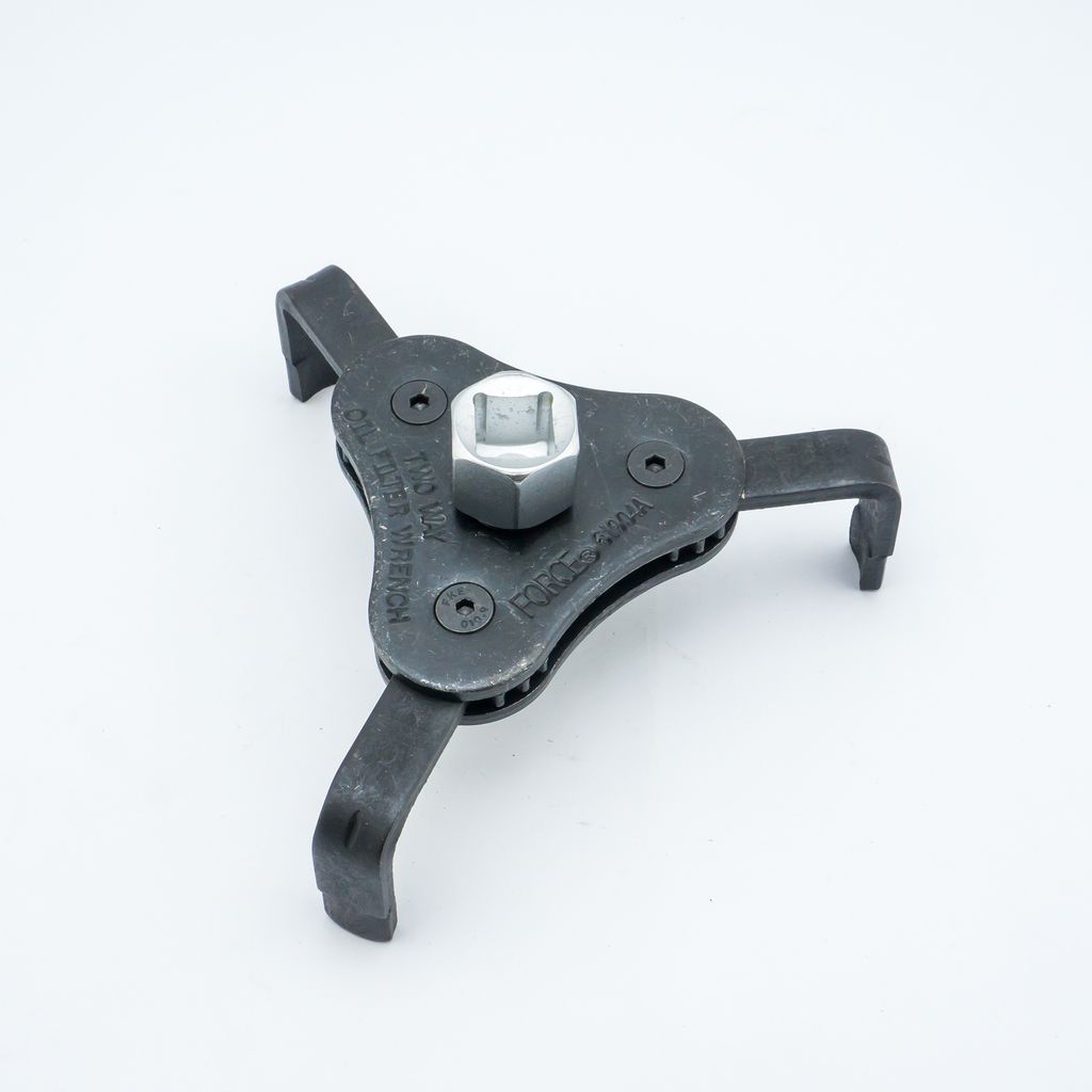 FORCE Oil Filter Wrench, 3-Jaw/2-Way, Model 61904A price ฿456