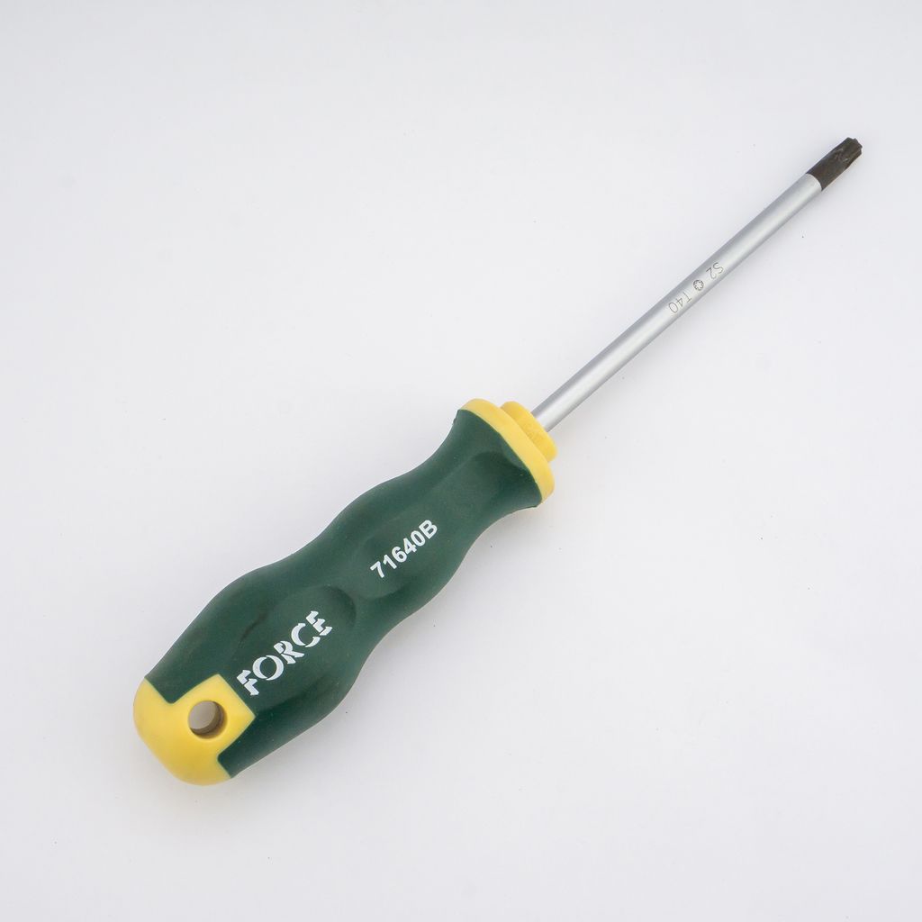 71640 ไขควงปากจีบ ด้ามหุ้มยาง T40 FORCE รุ่น 71640B ราคา ฿132