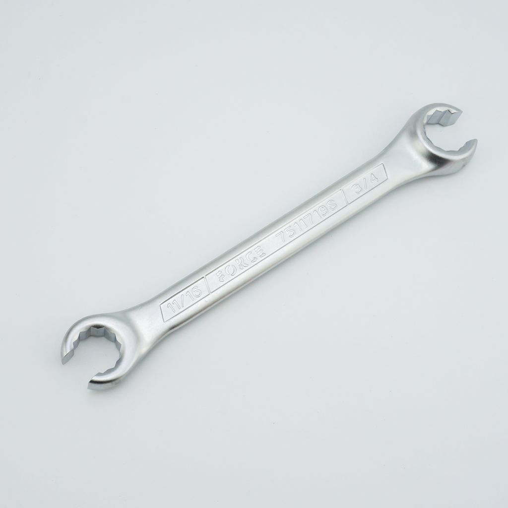 ประแจแหวนผ่า 11/16"X3/4" FORCE รุ่น 7511719S ราคา ฿300