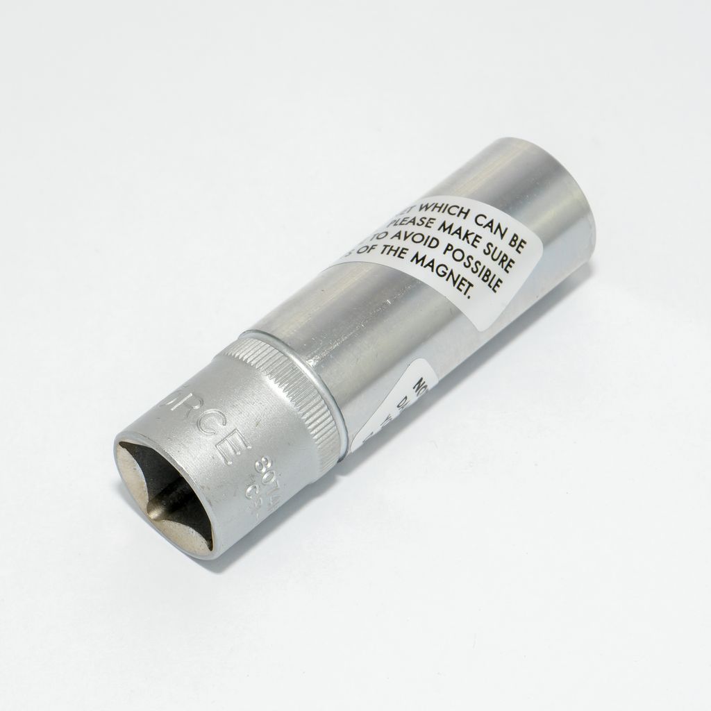 ลูกบ๊อกซ์หัวเทียน1/2" 12PT NO.16 FORCE รุ่น 807416M ราคา ฿156