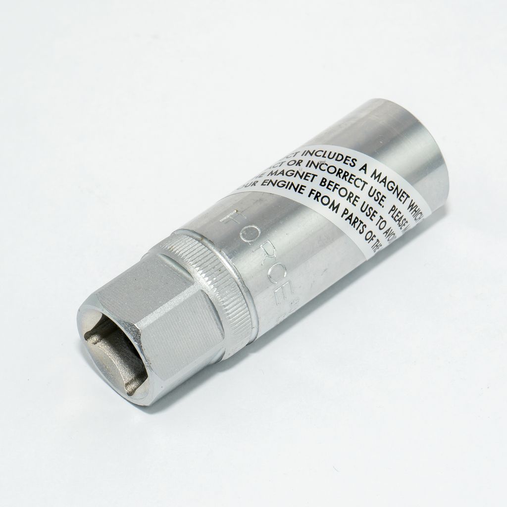 ลูกบ๊อกซ์หัวเทียน1/2" 12PT NO.18 FORCE รุ่น 807418M ราคา ฿180