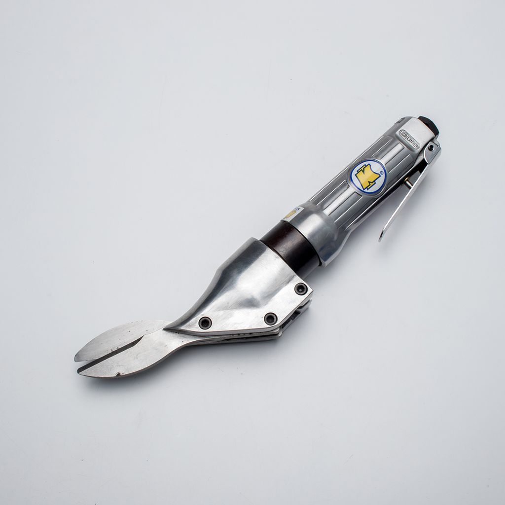 กรรไกร SCISSOR SHEAR KUANI รุ่น KM873 ราคา ฿2,904