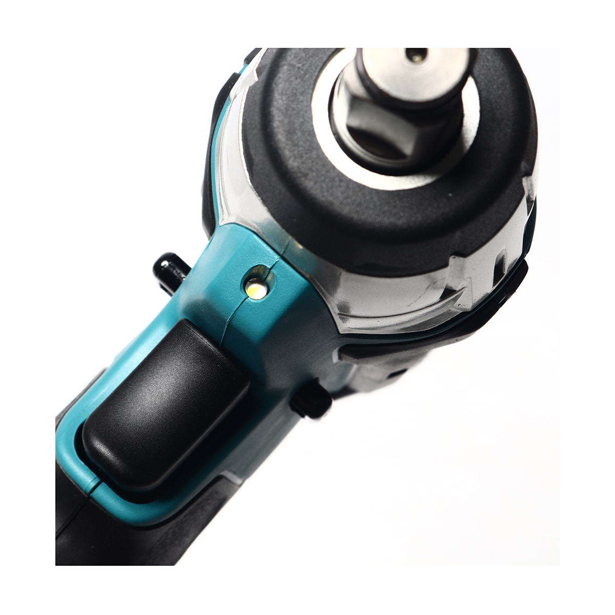 MAKITA เครื่องขันบล๊อกไร้สาย 12 โวลต์ รุ่น TW141DZ (ไม่รวมแบตเตอรี่และแท่นชาร์จ) ความเร็วรอบตัวเปล่า (Max) 0 - 2,600 รอบ/นาที (มากีต้า) รูปที่ 4