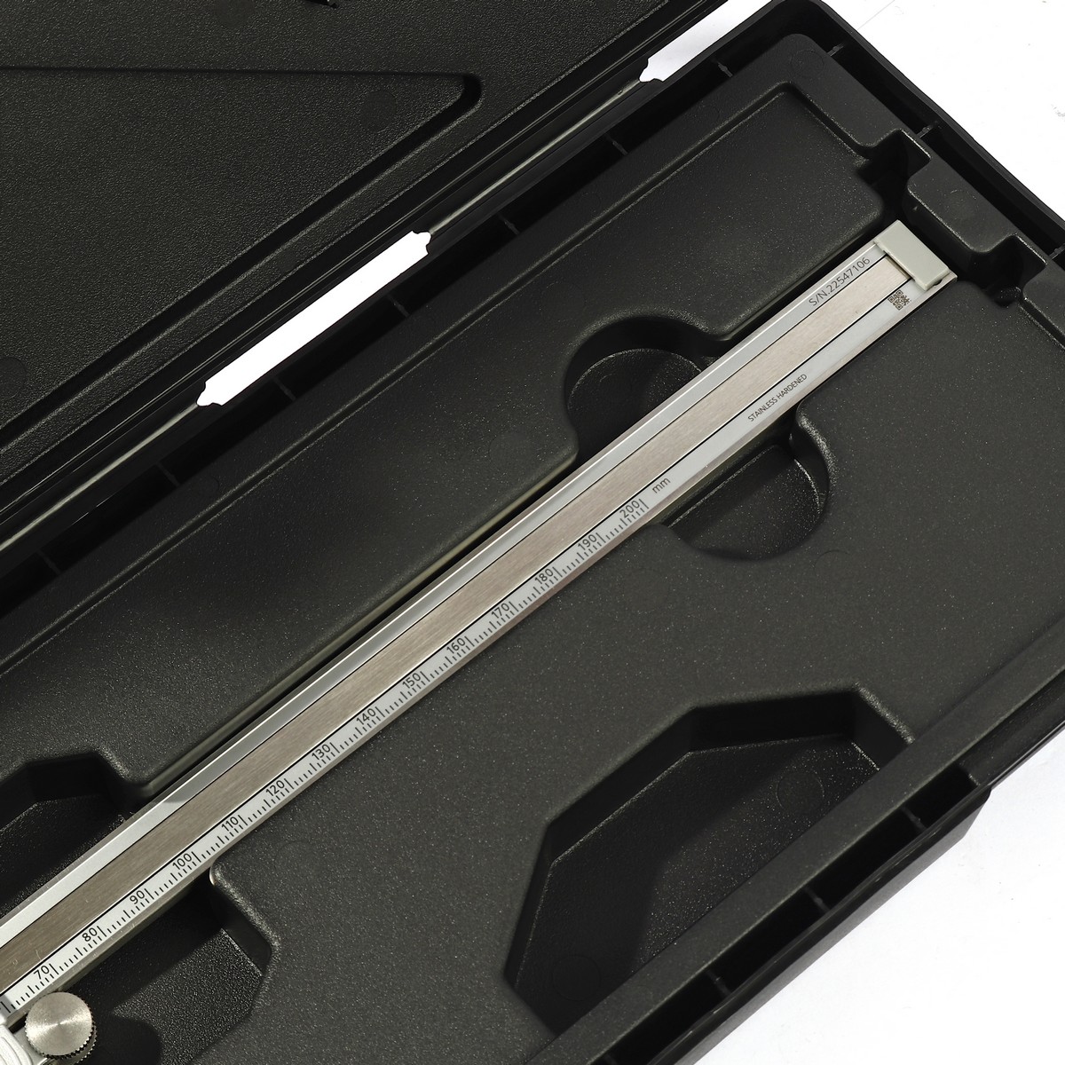 MITUTOYO Dial Caliper, Model 505-733 photo 3