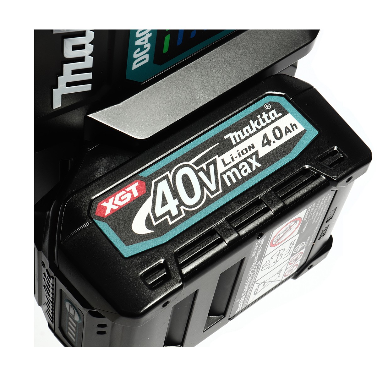 MAKITA 40V Battery and Charger Set, Includes Battery BL4040 + Rapid Charger DC40RA photo 4