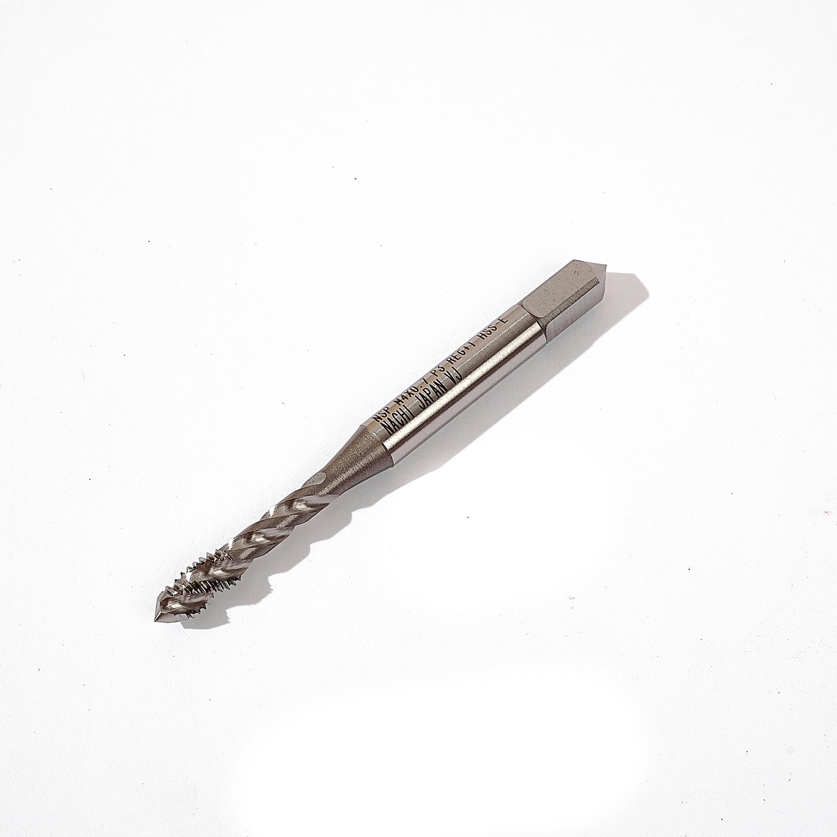 NACHI Silver Tap L6900_M4X0.7 R+1 Model NA6900_040X0070X01 price ฿228