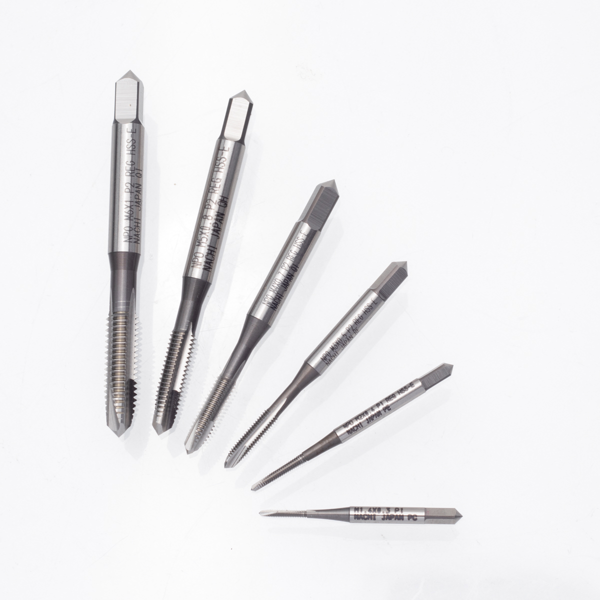 ดอกต๊าปร่องตรงสีเงิน L6906_M8.0X1.25 NACHI รุ่น NA6906_080X0125 ราคา ฿330