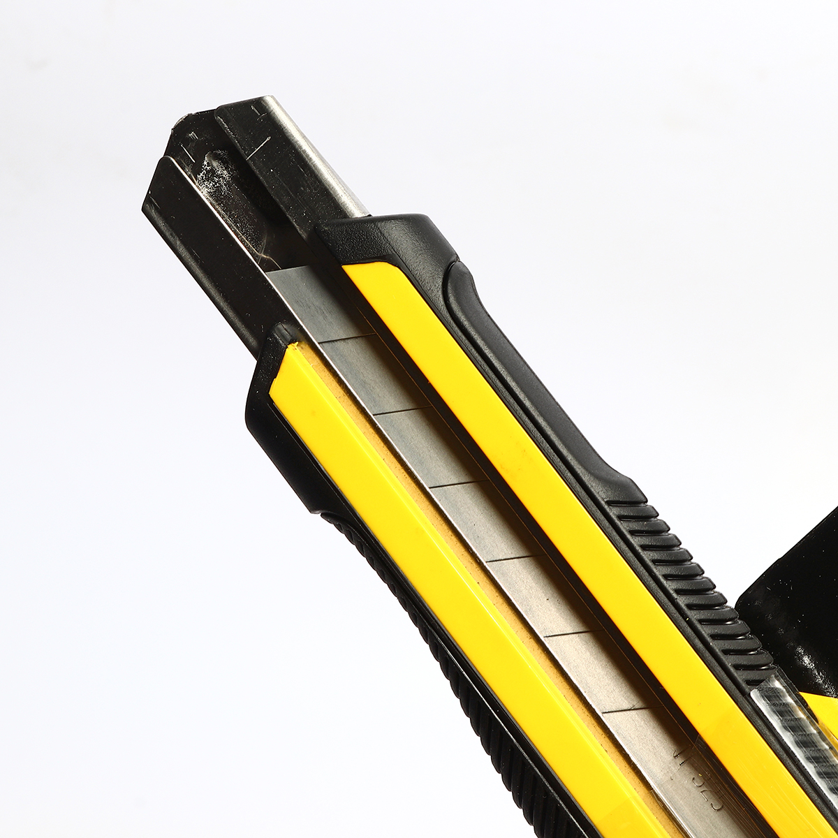 มีดคัตเตอร์ DYNAGRIP 7" STANLEY รุ่น STHT10425-8 รูปที่ 2