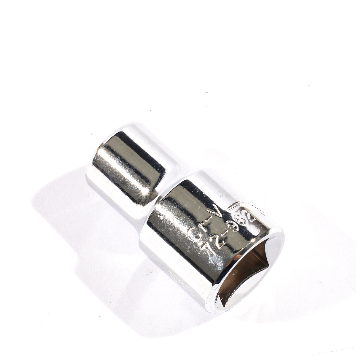 ลูกบ็อกซ์สั้น 12 เหลี่ยม 1/2" 11 มม. STANLEY รุ่น 72-962 รูปที่ 2
