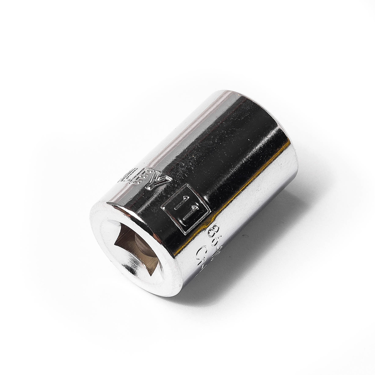 ลูกบ็อกซ์สั้น 6 เหลี่ยม 1/4" เบอร์ 11 STANLEY รุ่น 86-108 ราคา ฿39.6