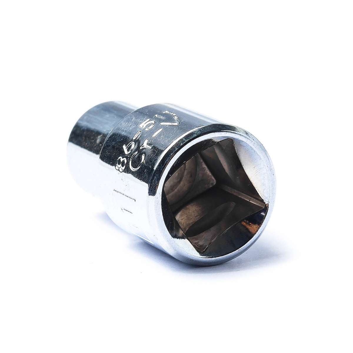 ลูกบ็อกซ์สั้น 6 เหลี่ยม 1/2" เบอร์ 11 STANLEY รุ่น 86-511 รูปที่ 4