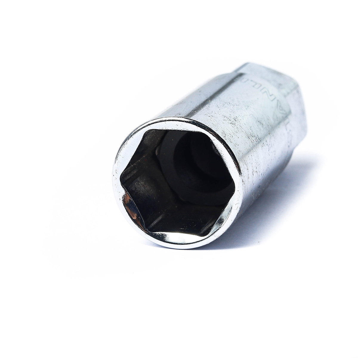 ลูกบ็อกซ์หัวเทียน 3/8 นิ้ว 6 เหลี่ยม 20.6 มม. STANLEY รุ่น 86-581 รูปที่ 2