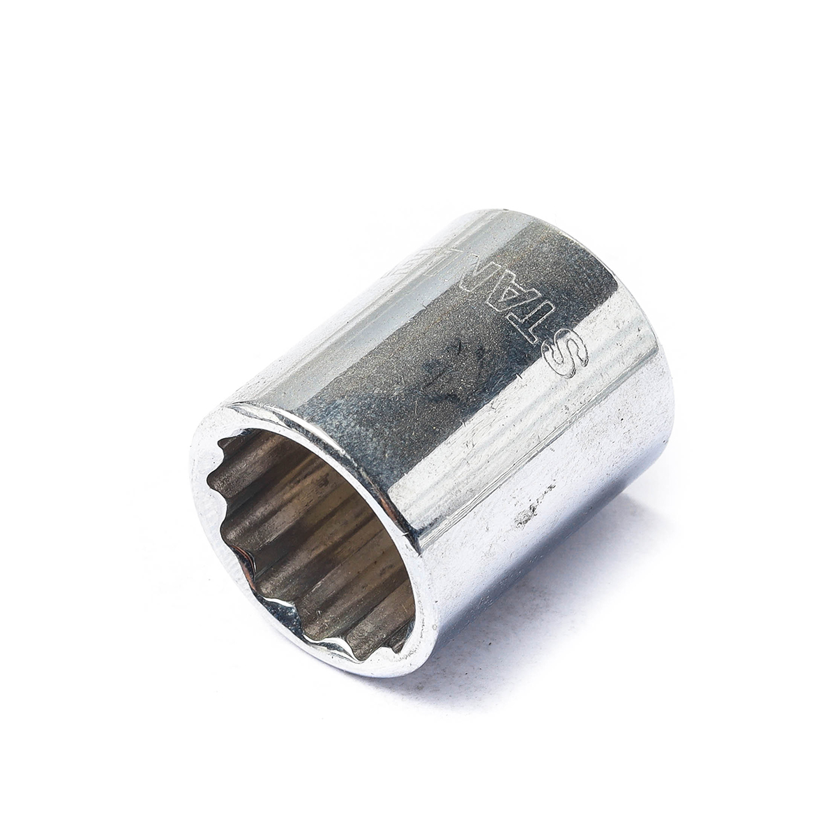 ลูกบ็อกซ์สั้น 12 เหลี่ยม 3/8" 11/16" STANLEY รุ่น 88-176 ราคา ฿52.8
