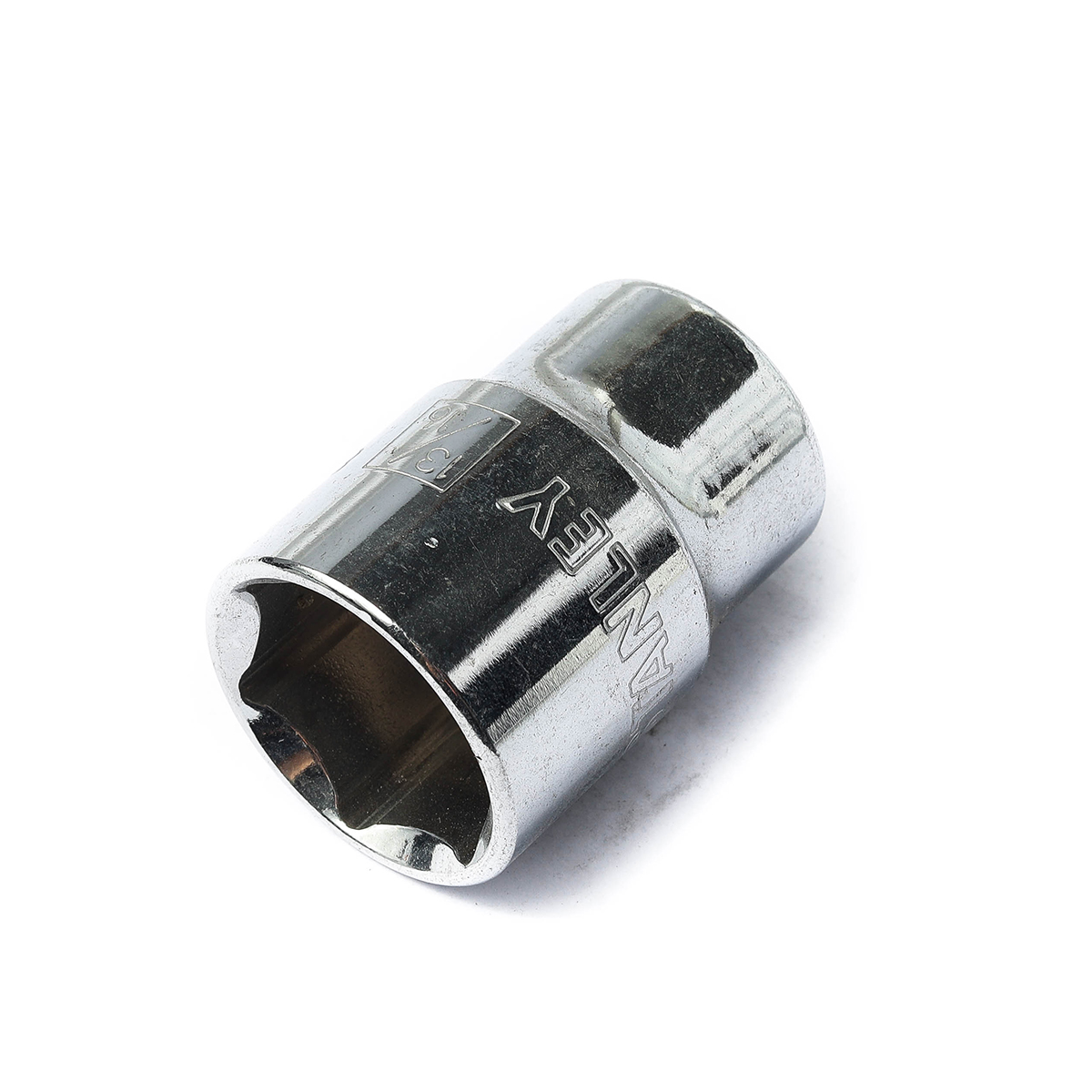 ลูกบ็อกซ์สั้น 6 เหลี่ยม 1/2" 13/16" STANLEY รุ่น 88-769 ราคา ฿72.6