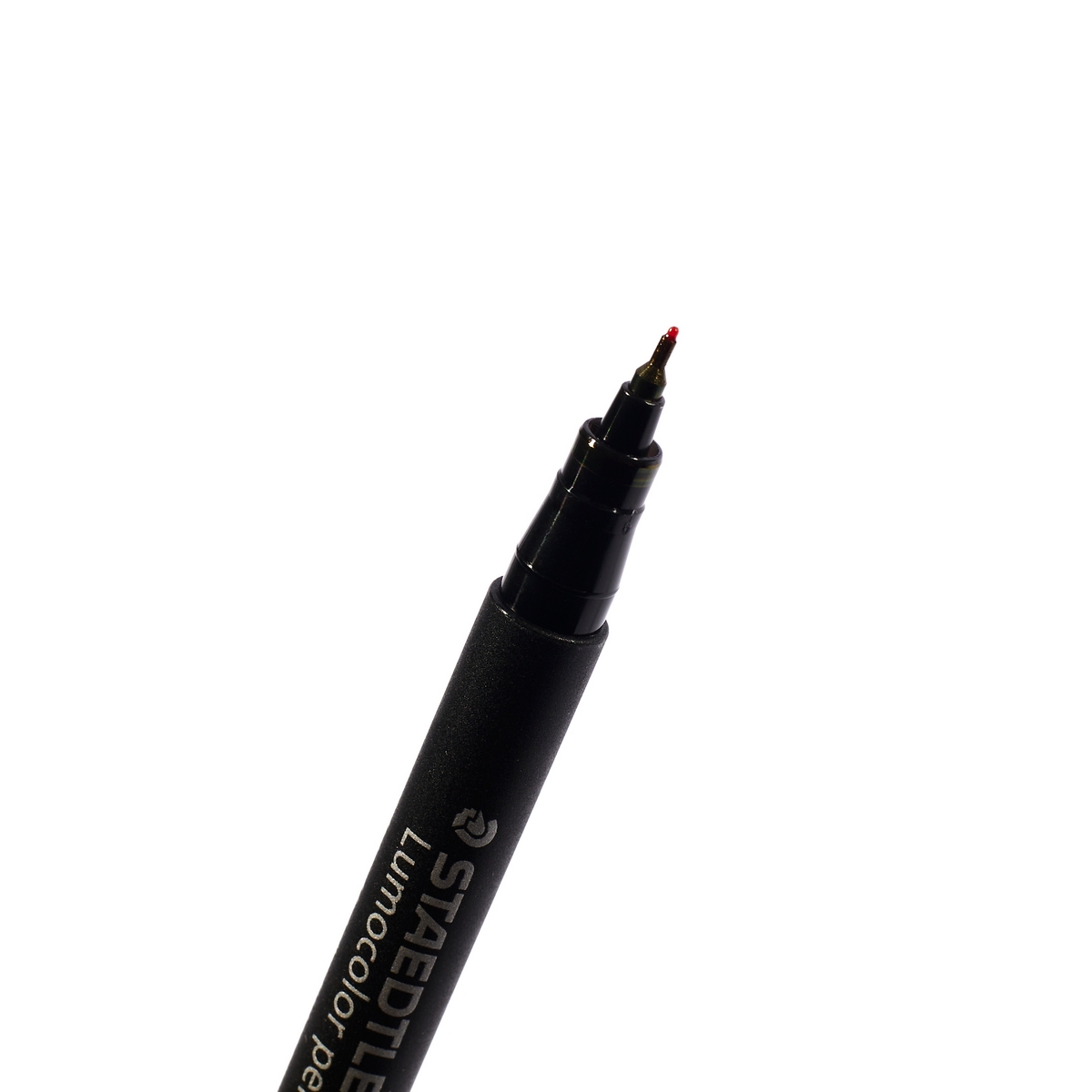 ปากกาเขียนแผ่นใส 0.4 มม.(S) สีแดง STAEDTLER รูปที่ 3