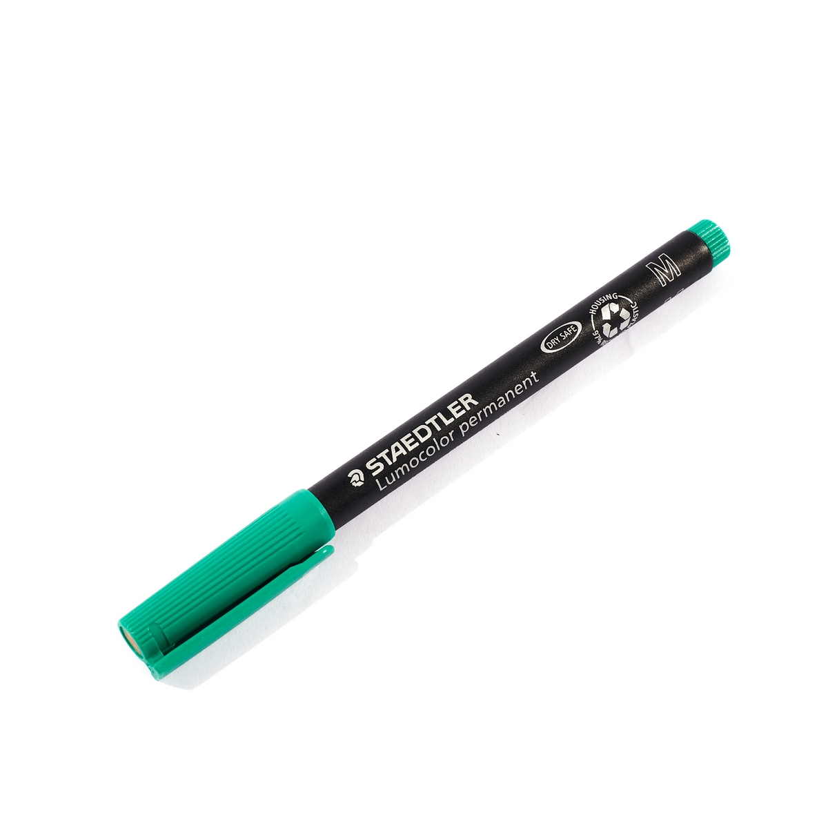 ปากกาเขียนแผ่นใส 1.0 มม.(M)สีเขียว STAEDTLER ราคา ฿42